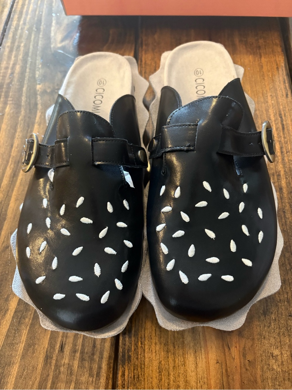 CICOMUN Hamburger Mules Black Sesame Seed Buckle Clogs Shoes
